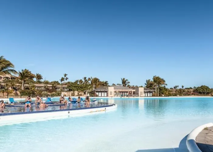 Apartamento Oceanfront Chic Retreat Studio-golf-spa-jacuzzi & More!