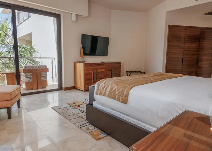 Oceanfront Chic Retreat Studio-golf-spa-jacuzzi & More! Apartamento