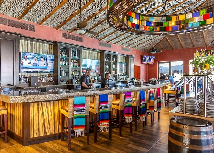 Oceanfront Chic Retreat Studio-golf-spa-jacuzzi & More! * Cabo San Lucas