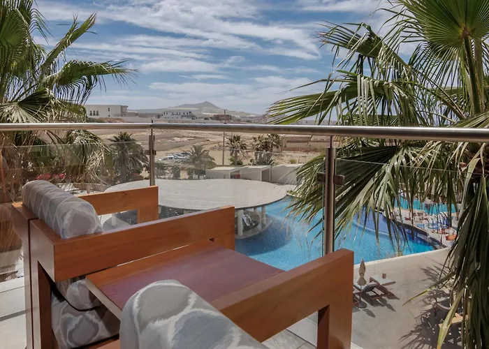 Apartamento Oceanfront Chic Retreat Studio-golf-spa-jacuzzi & More!